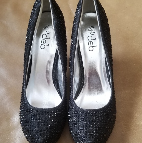 Black Beaded Designer Pumps - Picture 1 of 4